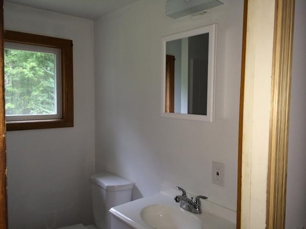6 Barker Hill Road Townsend, MA 01469 - Photo 9 of 25 Gallery Image 9
