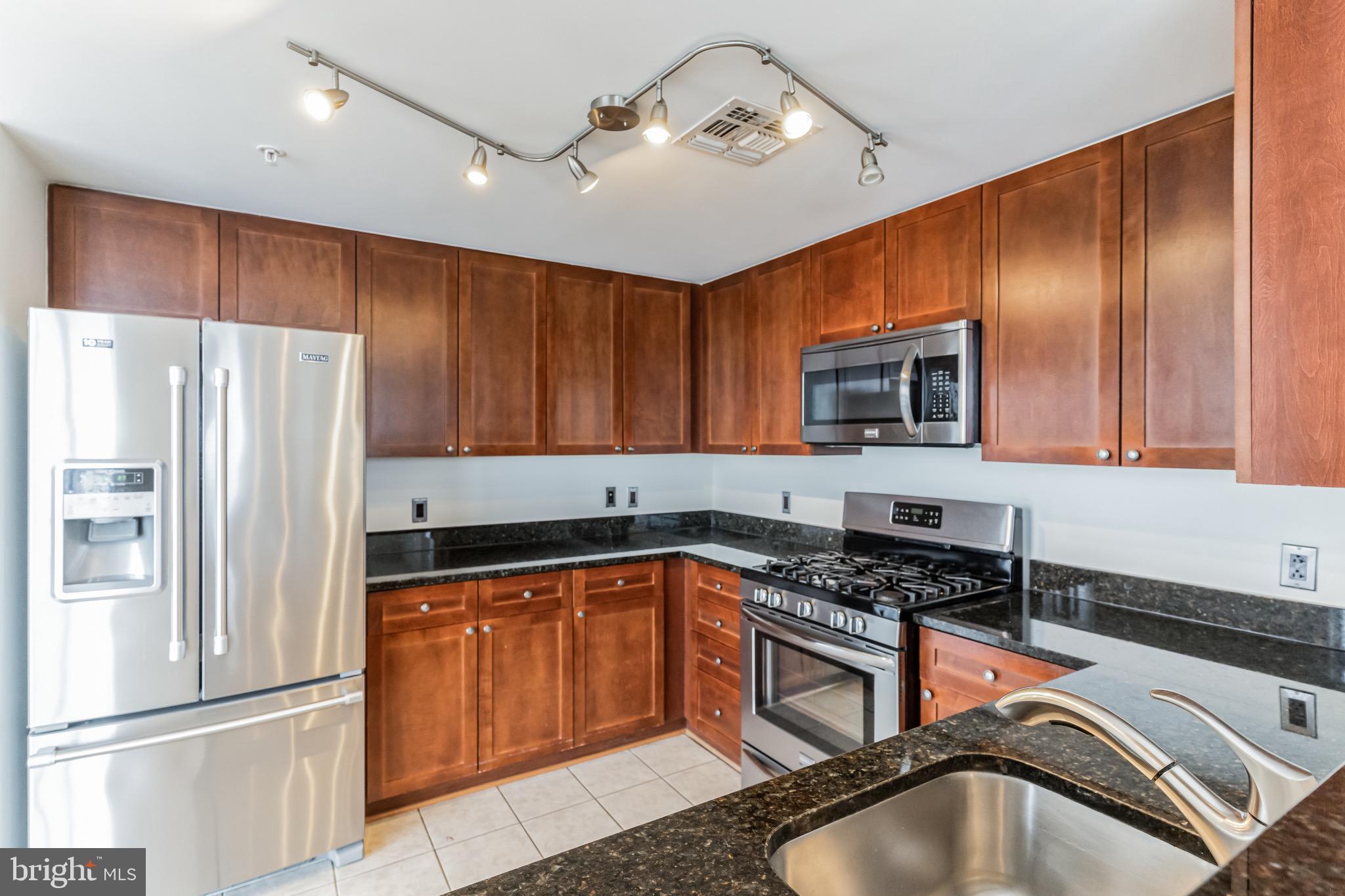 930 Wayne Avenue, Unit 1305 Silver Spring, MD 20910 - Photo 23 of 32