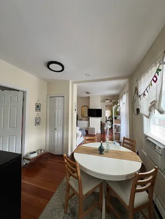 $3,050 | 93 Moore Street, Unit 1, Cambridge, MA 02139
