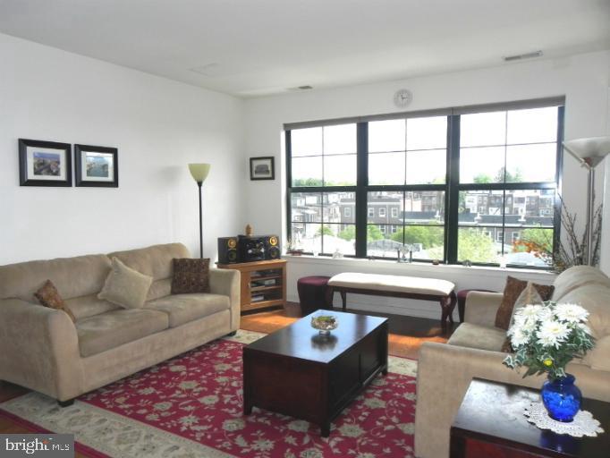 3201 St Paul Street, Unit 414 Baltimore, MD 21218 - Photo 1 of 11