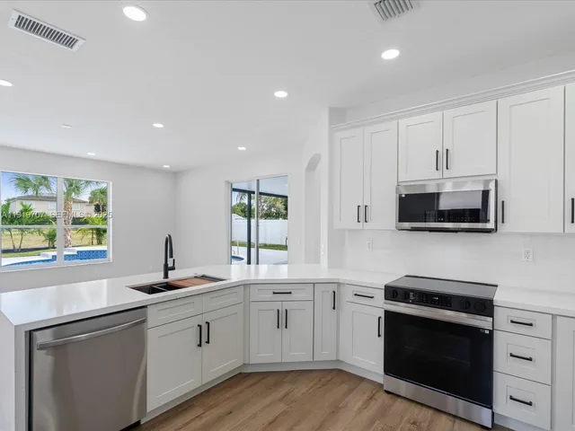 $799,000 | 6758 Lake Nona Place, Lake Worth, FL 33463