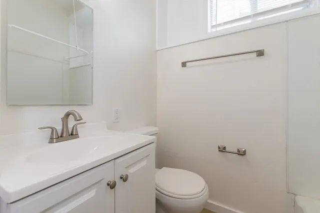 $1,950 | 29 Palmer Street, Unit 2, Salem, MA 01970