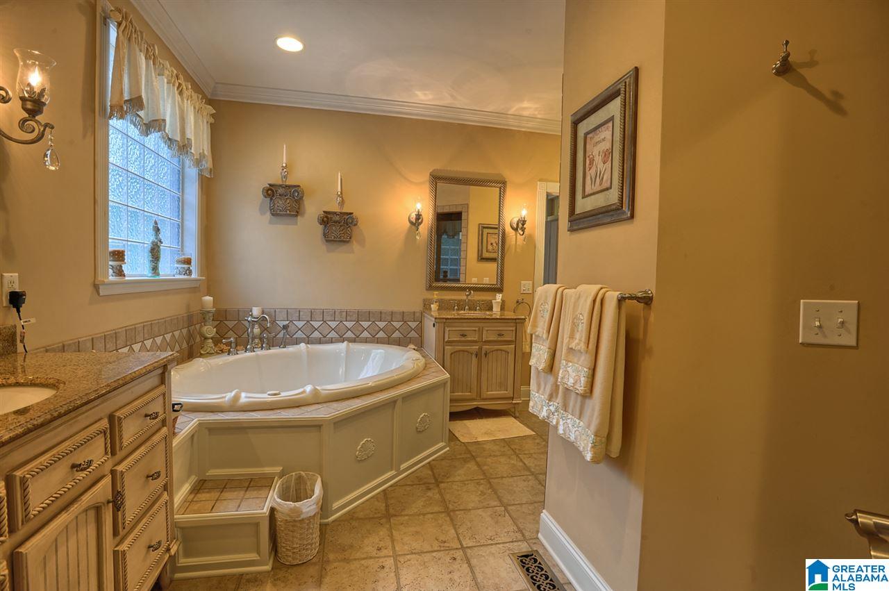 586 Lakeview Circle Alpine, AL 35014 - Photo 16 of 34