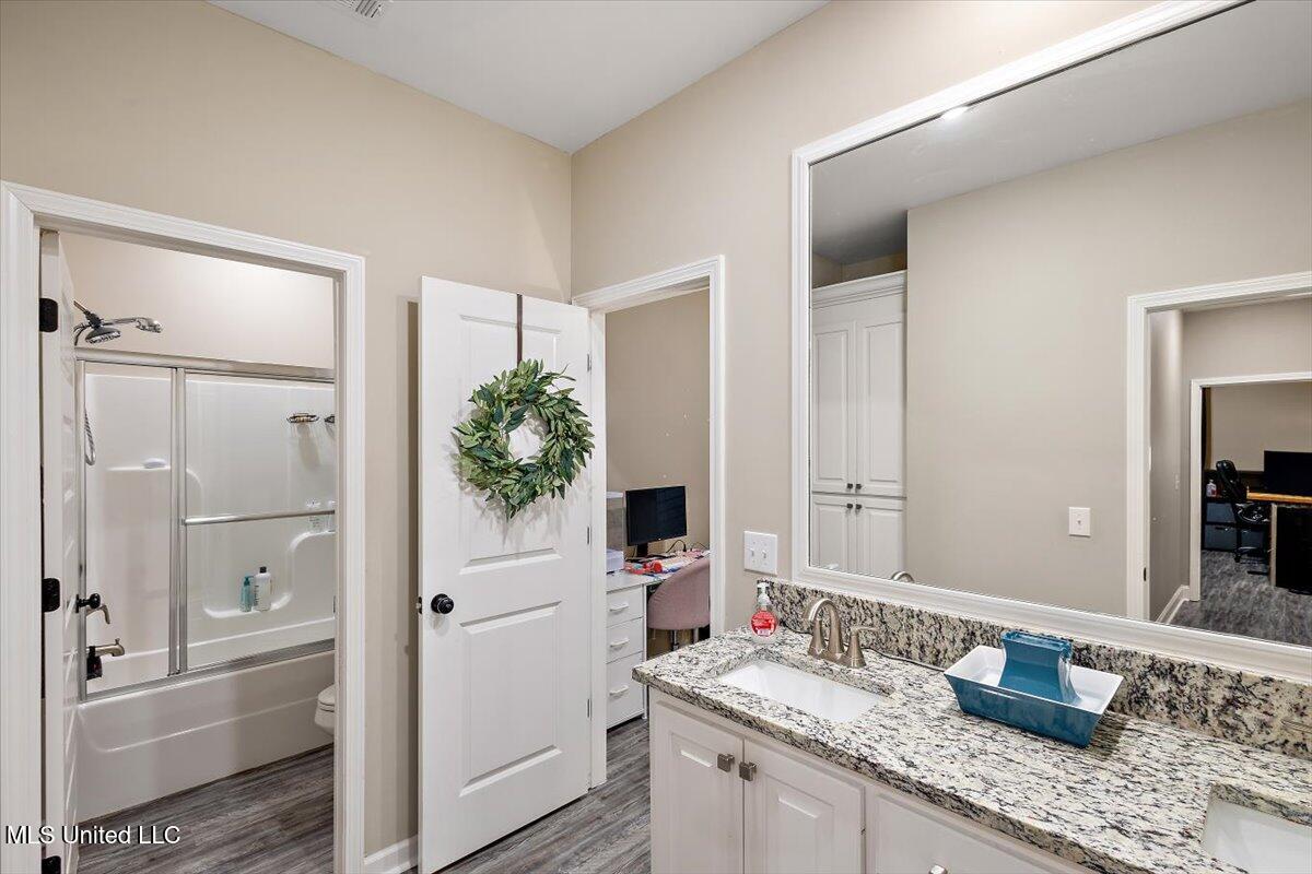 112 Serenity Lane Pearl, MS 39208 - Photo 28 of 36 Bath