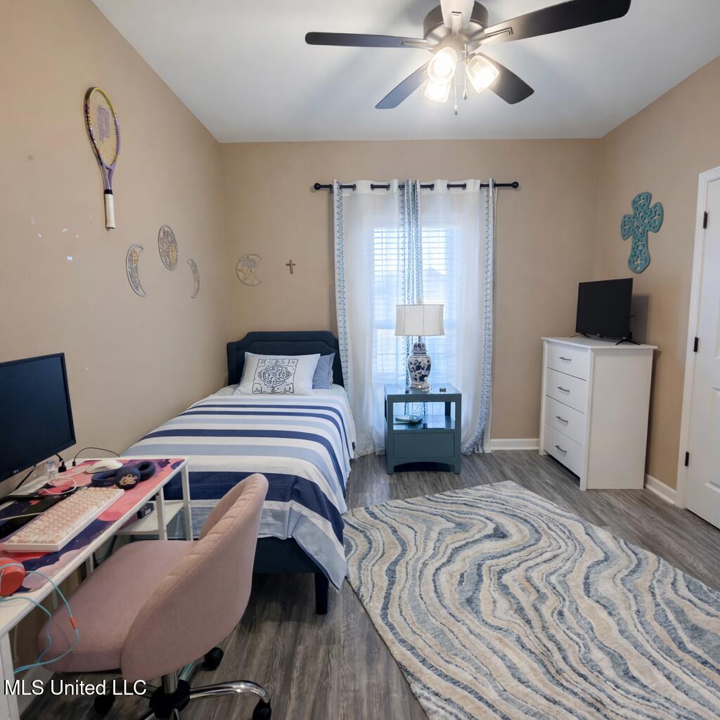 112 Serenity Lane Pearl, MS 39208 - Photo 8 of 21 Bedroom 1