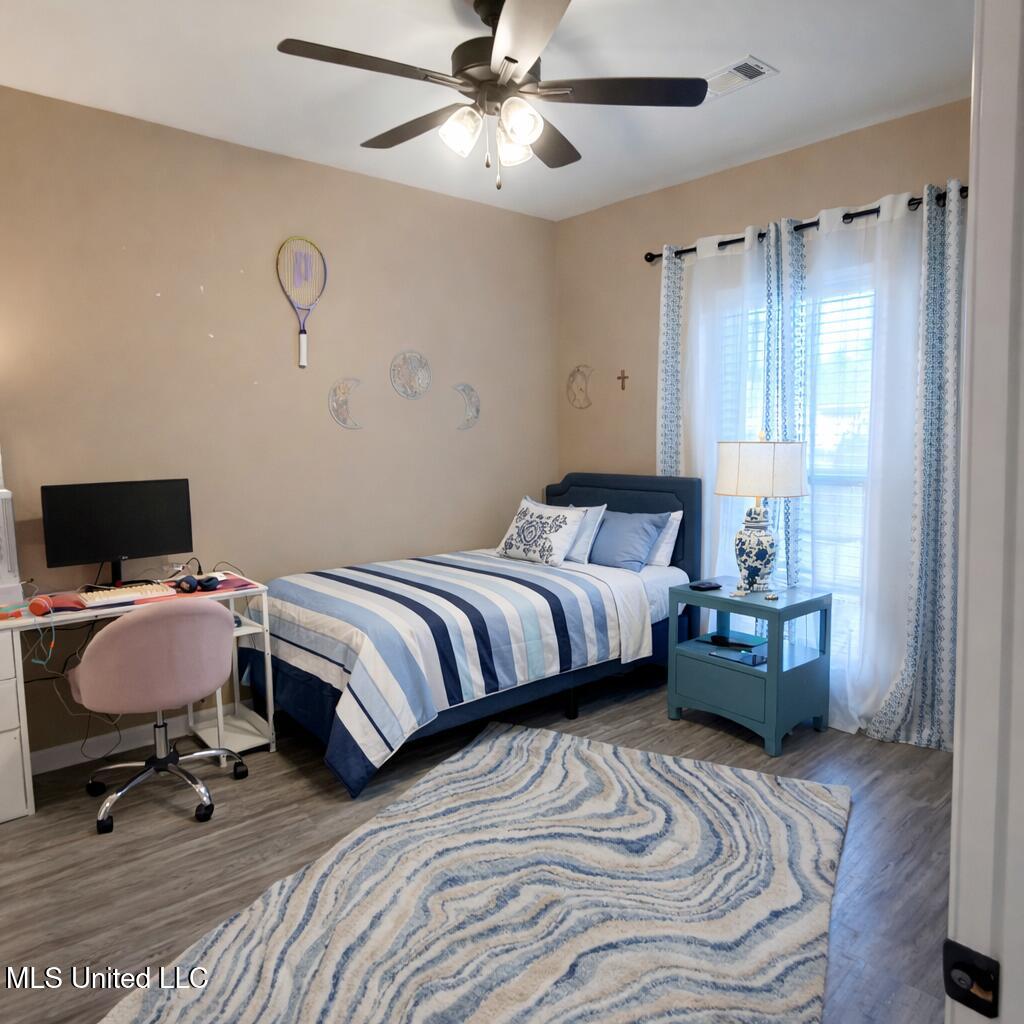 112 Serenity Lane Pearl, MS 39208 - Photo 9 of 21 Bedroom 1