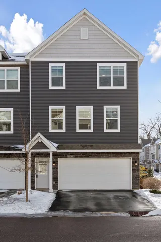 $375,000 | 17575 96th Place North, Maple Grove, MN 55311