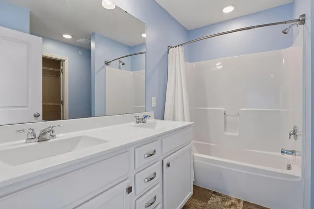 $375,000 | 17575 96th Place North, Maple Grove, MN 55311