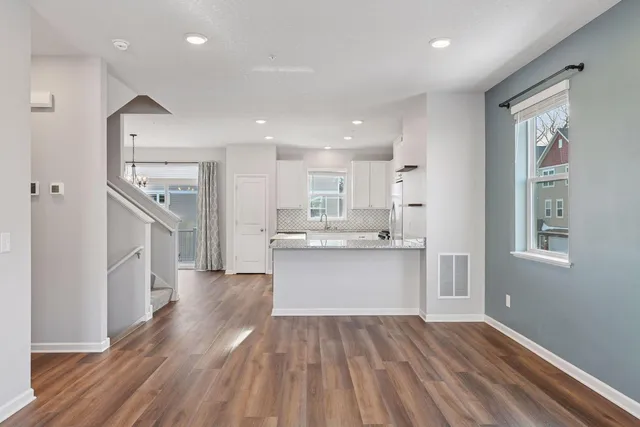 $375,000 | 17575 96th Place North, Maple Grove, MN 55311