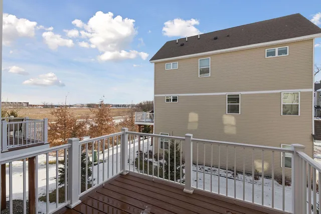 $375,000 | 17575 96th Place North, Maple Grove, MN 55311