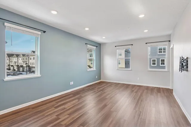 $375,000 | 17575 96th Place North, Maple Grove, MN 55311