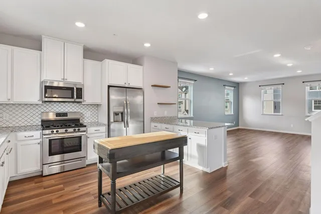 $375,000 | 17575 96th Place North, Maple Grove, MN 55311