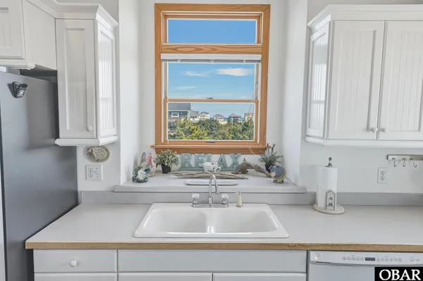 $990,000 | 23024 Cross Of Honor Way, Rodanthe, NC 27968