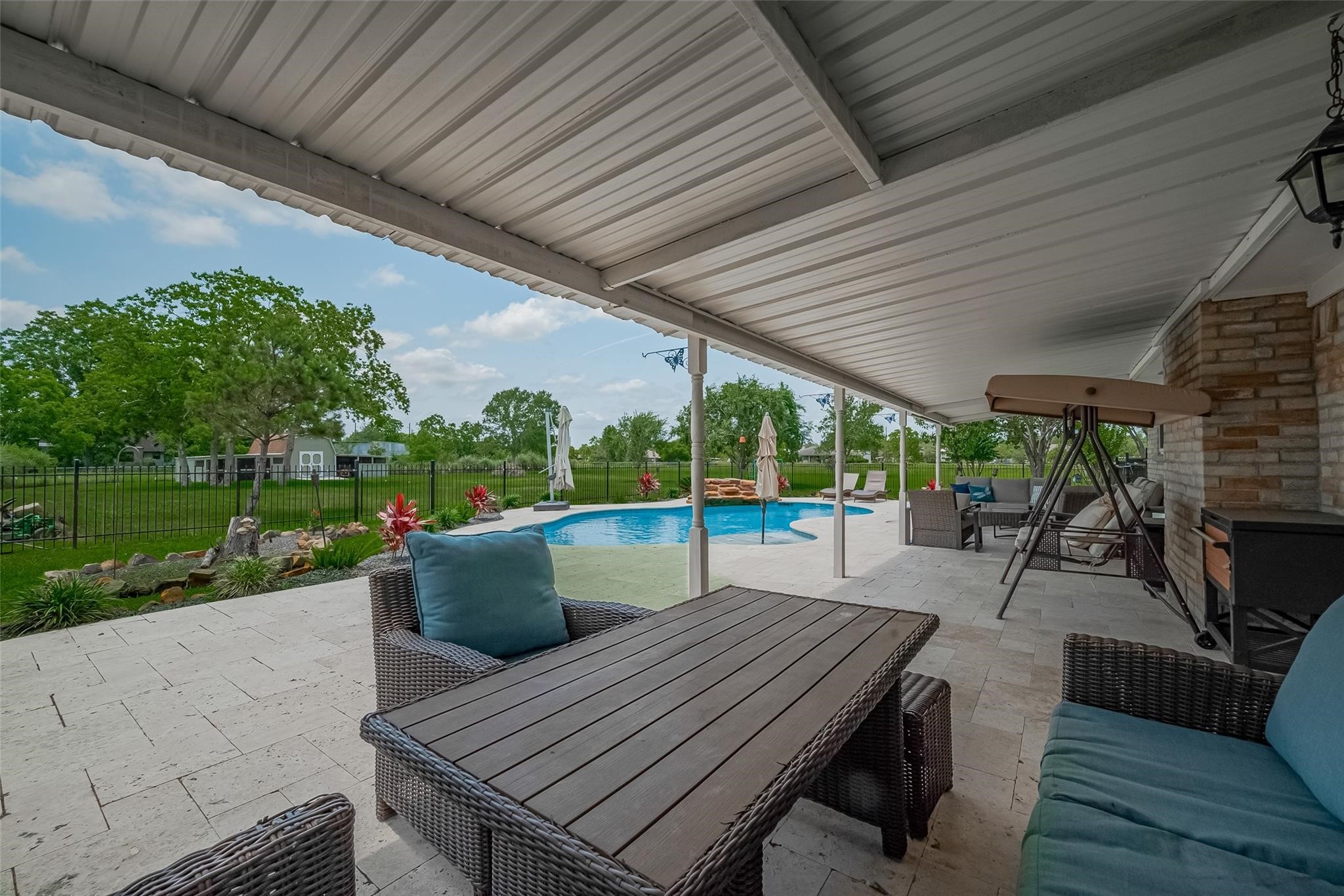 9526 Sandy Lane Manvel, TX 77578 - Photo 33 of 48 Gallery Image 33