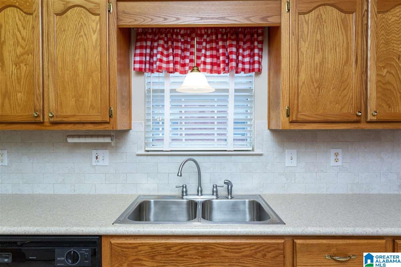 5124 Alex Way Birmingham, AL 35215 - Photo 9 of 35