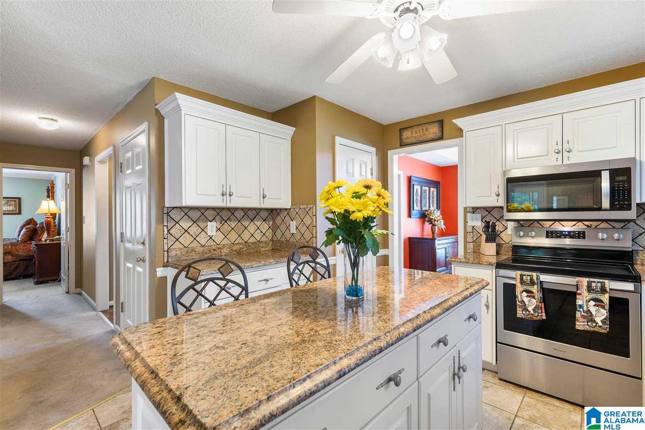 1428 8th Place Pleasant Grove, AL 35127 - Photo 11 of 28
