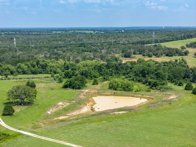 $490,000 | 1500 County Road 481, Thrall, TX 76578