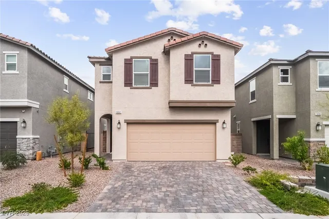 $2,400 | 9092 Nostrand Avenue, Las Vegas, NV 89148