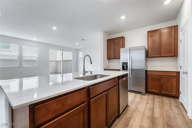 $2,400 | 9092 Nostrand Avenue, Las Vegas, NV 89148