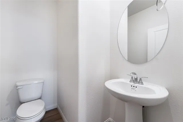 $2,400 | 9092 Nostrand Avenue, Las Vegas, NV 89148