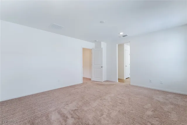 $2,400 | 9092 Nostrand Avenue, Las Vegas, NV 89148