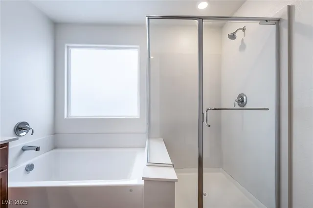 $2,400 | 9092 Nostrand Avenue, Las Vegas, NV 89148