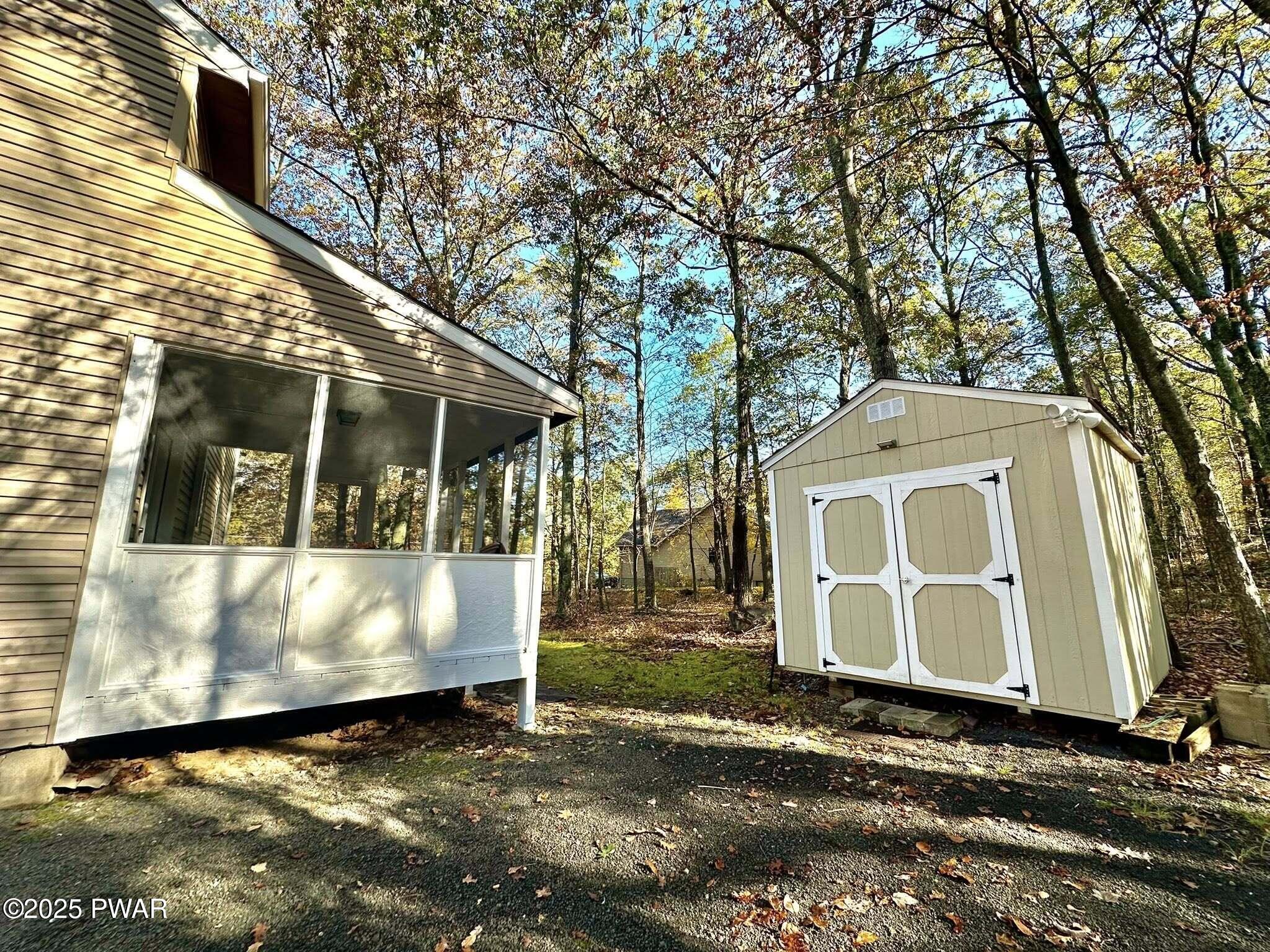 101 Ridgeway Drive Hawley, PA 18428 - Photo 3 of 42 dgesunnyyard
