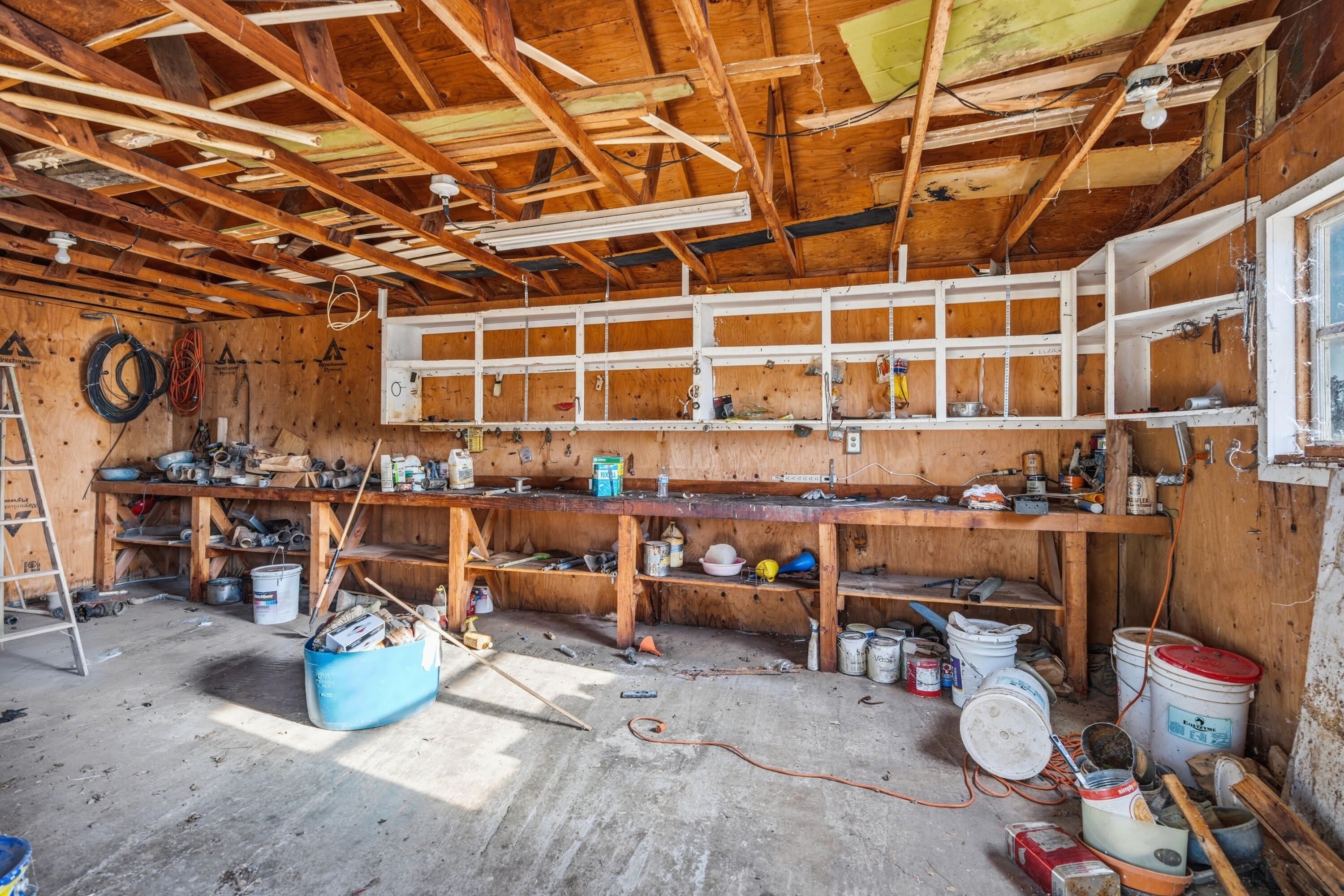 21241 Boyle Road Redding, CA 96003 - Photo 40 of 61 shop