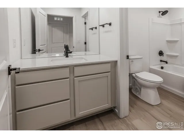 a view of utility room