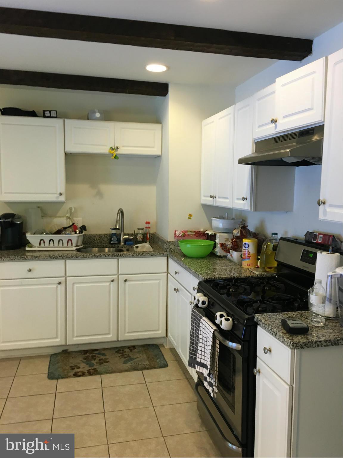 4353 Granby Road Woodbridge, VA 22193 - Photo 6 of 10 Kitchen