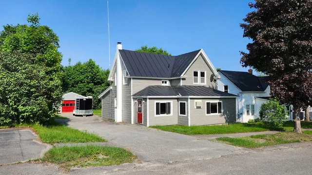$201,200 | 89 Somerset Street, Millinocket, ME 04462