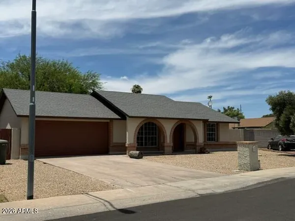 $1,850 | 20826 North 16th Drive, Phoenix, AZ 85027