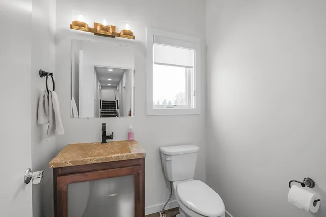 $860,000 | 46422 Cape Horn Road, Cleveland, MN 56017