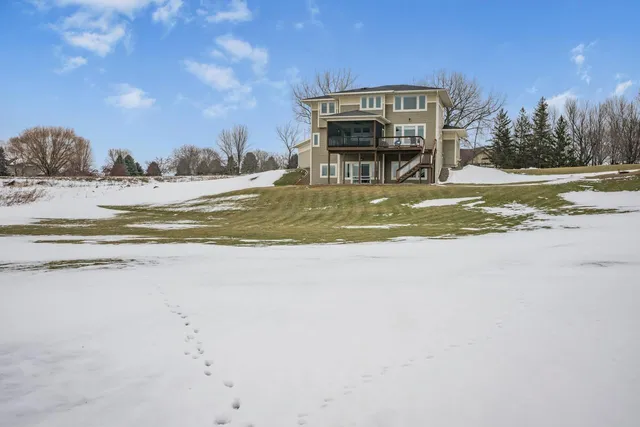 $860,000 | 46422 Cape Horn Road, Cleveland, MN 56017