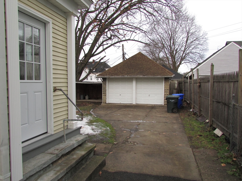 78 Prospect Street Springfield, MA 01107 - Photo 5 of 42 Gallery Image 5