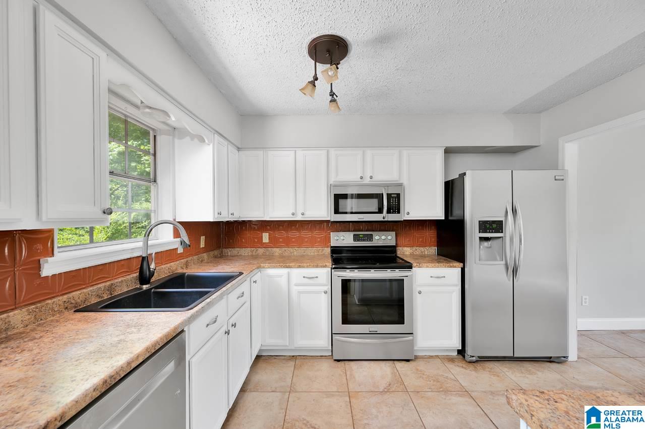 1207 Dunham Circle Helena, AL 35080 - Photo 6 of 15