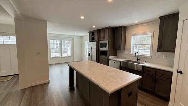 $394,900 | 22 Pinrock Drive, Sturbridge, MA 01566