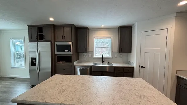 $394,900 | 22 Pinrock Drive, Sturbridge, MA 01566