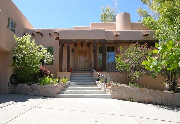 $899,000 | 2045 Torreon, Los Alamos, NM 87544