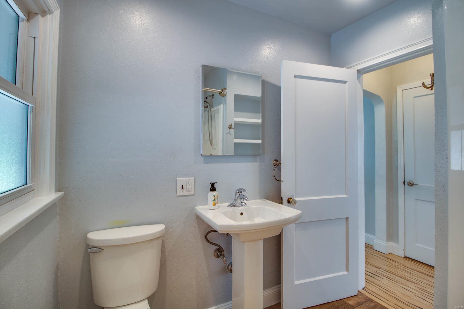 508 Milton Road Alton, IL 62002 - Photo 13 of 29 Gallery Image 13