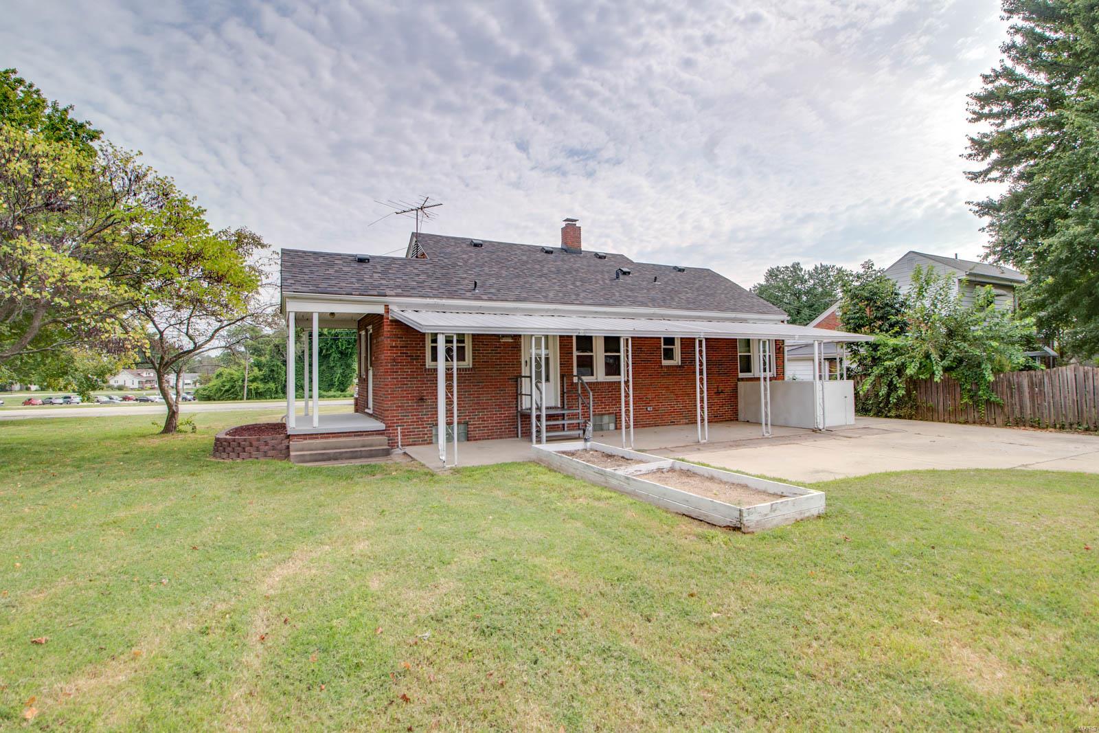 508 Milton Road Alton, IL 62002 - Photo 22 of 29 Gallery Image 22