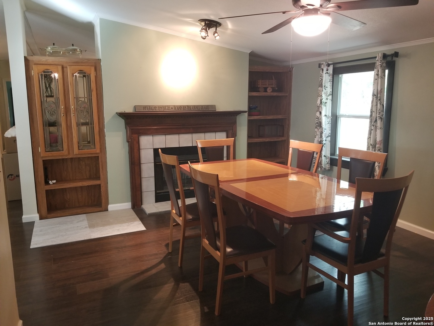 177 Laurel Ridge Drive Lakehills, TX 78063 - Photo 34 of 51 a dining room with furniture and window