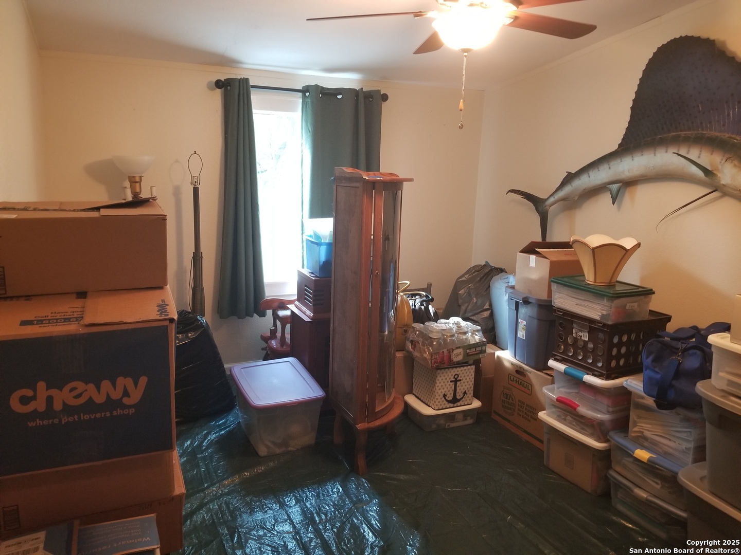 177 Laurel Ridge Drive Lakehills, TX 78063 - Photo 46 of 51 a living room with furniture and wooden floor