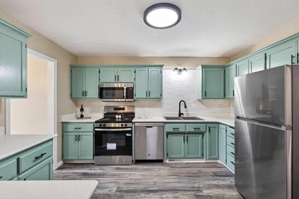 $295,000 | 901 West Main Street, Belle Plaine, MN 56011