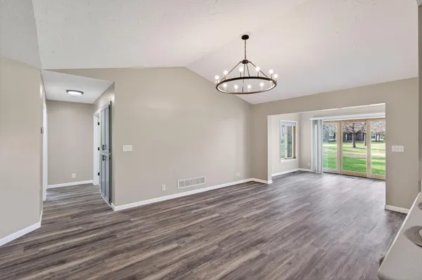 $295,000 | 901 West Main Street, Belle Plaine, MN 56011