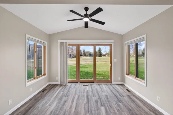 $295,000 | 901 West Main Street, Belle Plaine, MN 56011