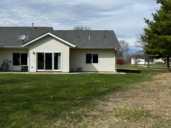 $295,000 | 901 West Main Street, Belle Plaine, MN 56011