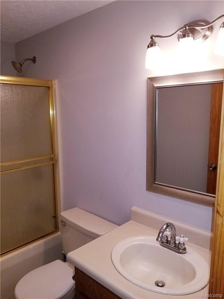 4093 West Allen Road Howell, MI 48855 - Photo 14 of 40 20180419_060455.jpg