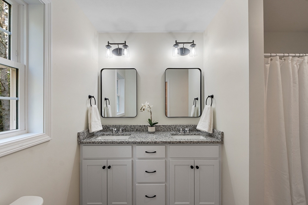 371 Hitchcock Road Winchendon, MA 01475 - Photo 12 of 24