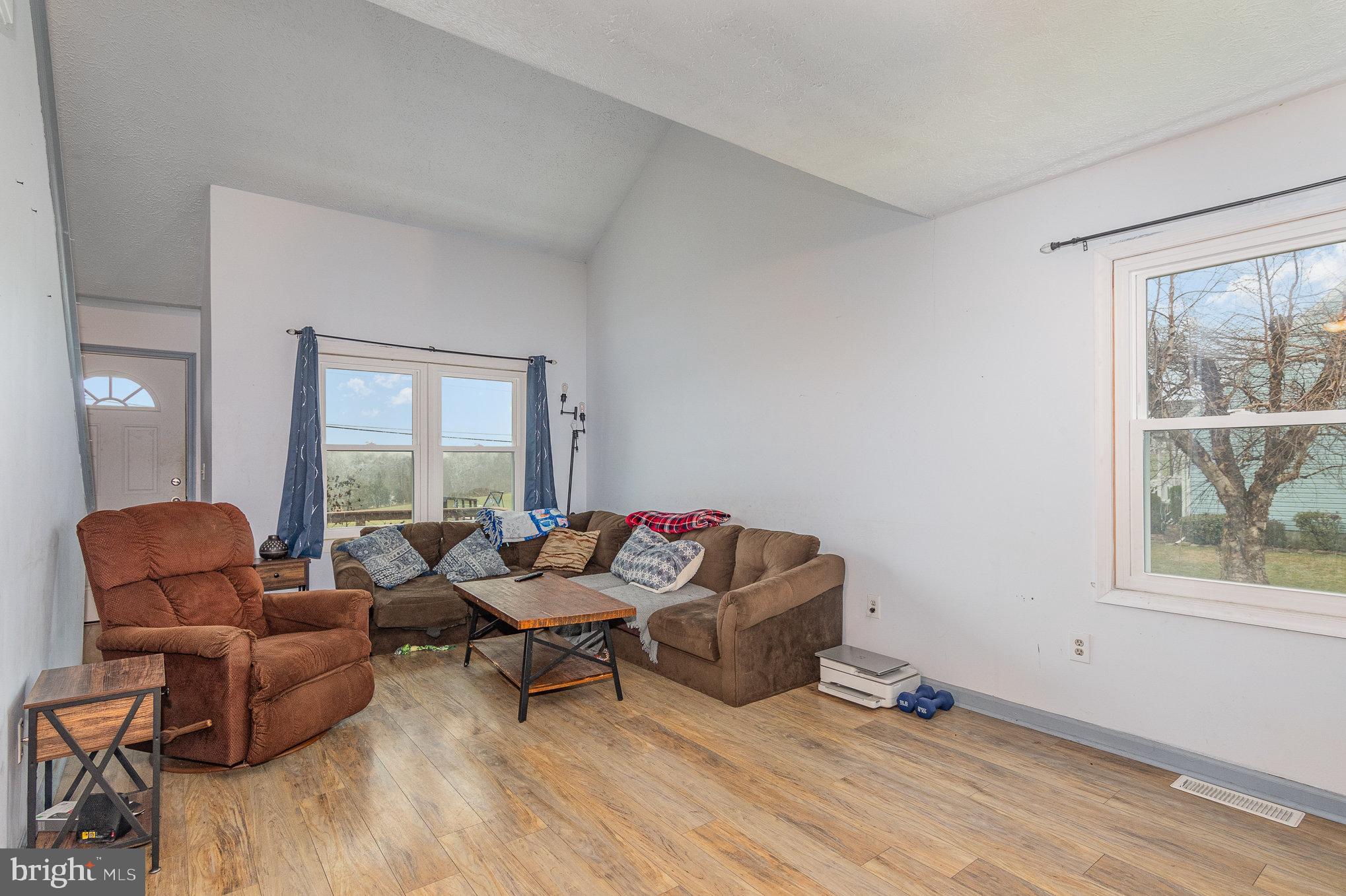 6998 Church Road Felton, PA 17322 - Photo 4 of 28